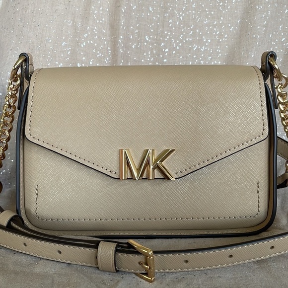 Brand New Michael Kors Genuine Leather Small Sylvia Flap Crossbody Purse - Picture 3 of 16